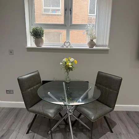 New In Centre! Bradford (West Yorkshire)